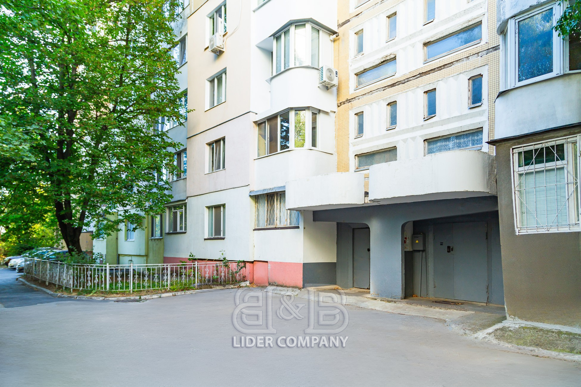 De vânzare apartament cu 2 camere – sectorul Botanica