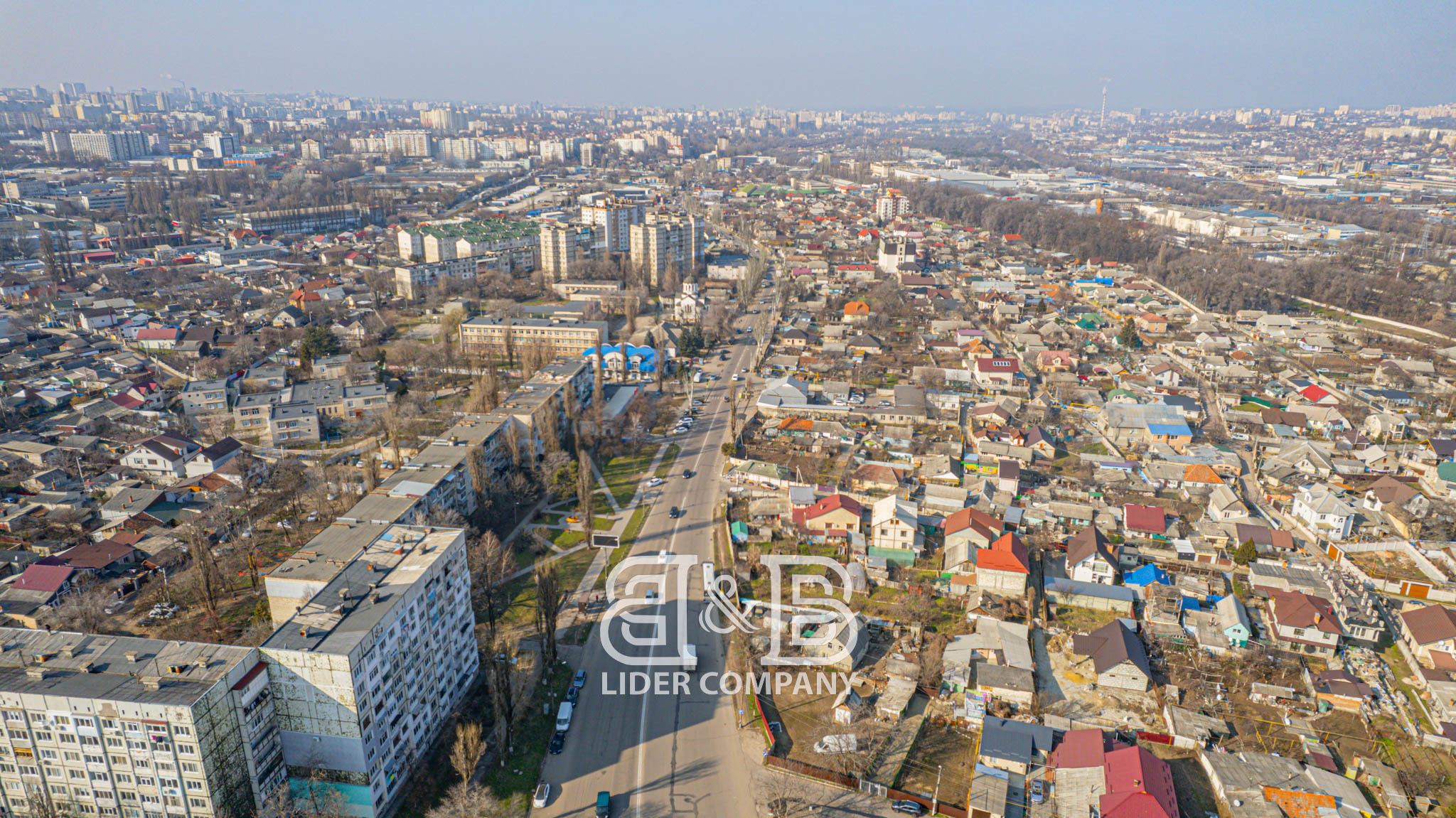 Închiriere teren pentru construcție – Strada Muncești