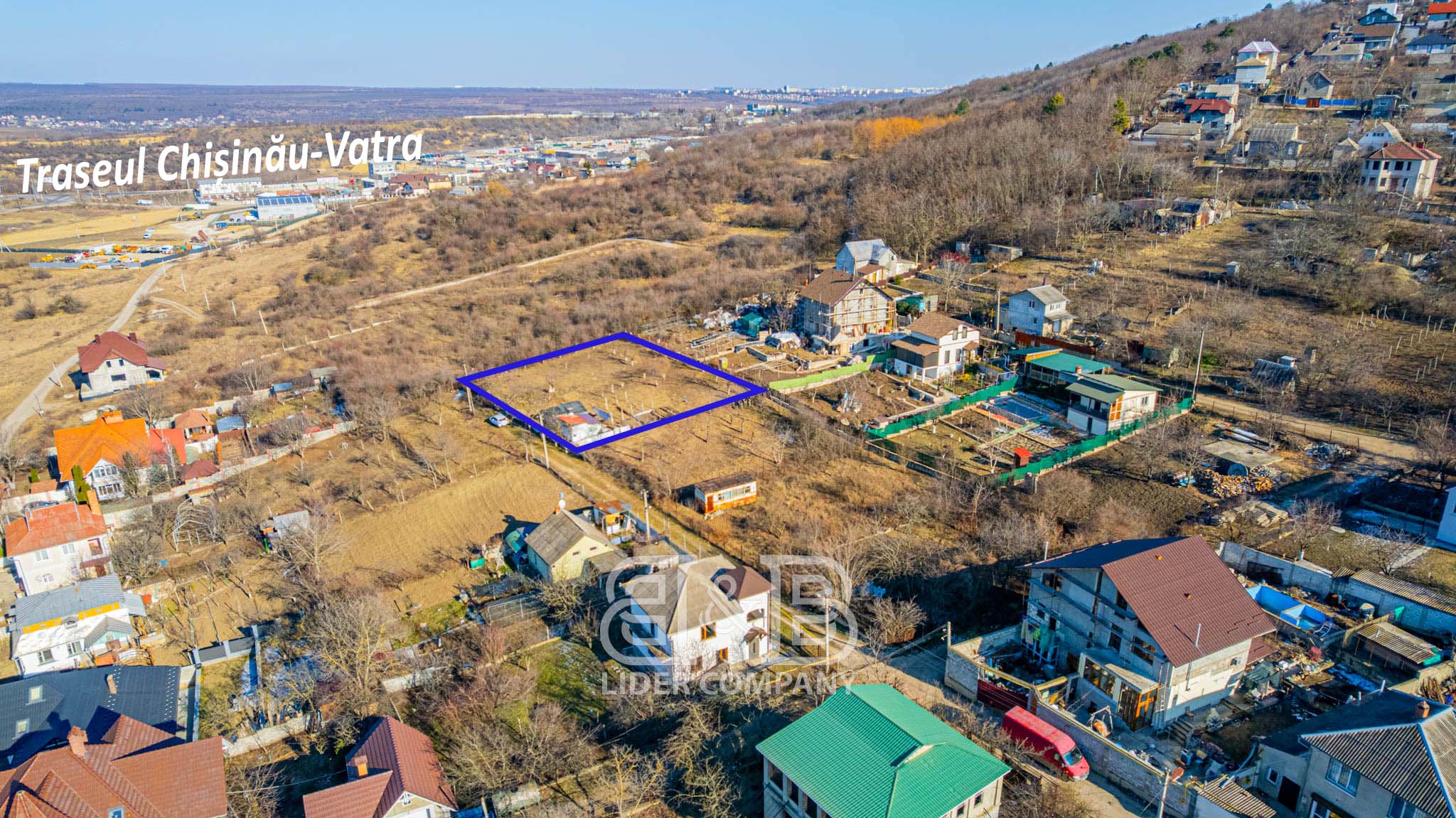 Se vinde teren în comuna Truseni – Lot pomicol 5,4 ari