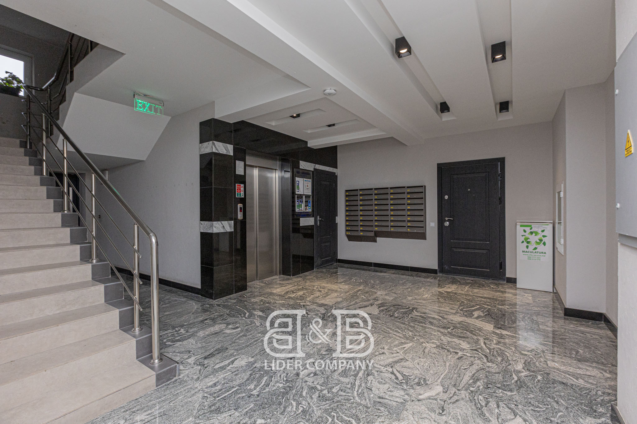 Apartament cu 3 camere în sectorul Centru al capitalei , Bloc Nou !