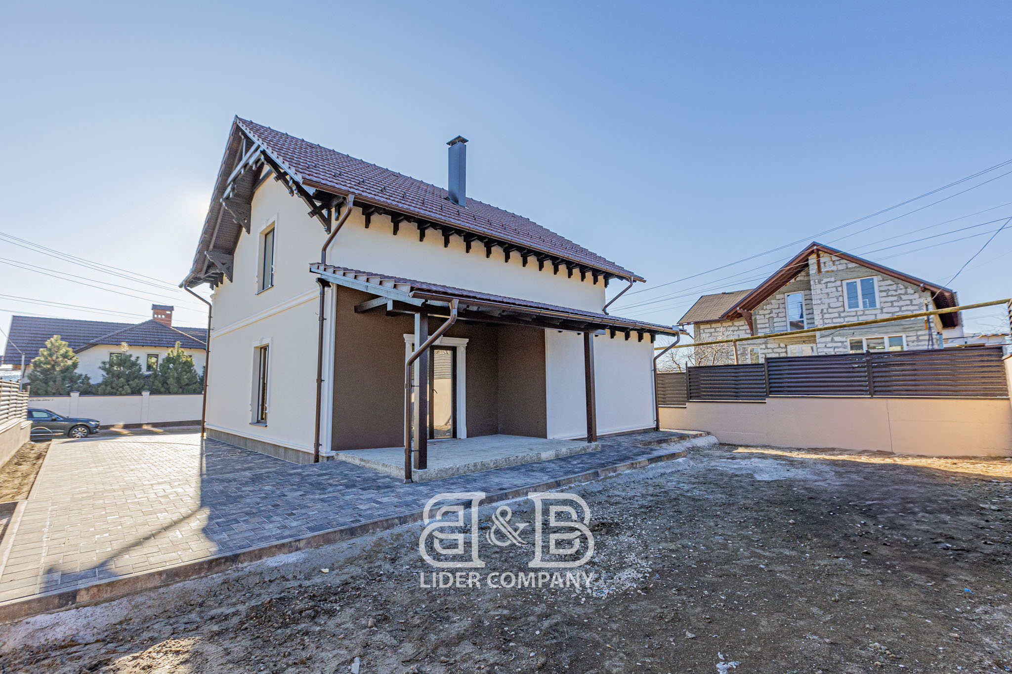Casă în 2 nivele , 188 m2 în Băcioi