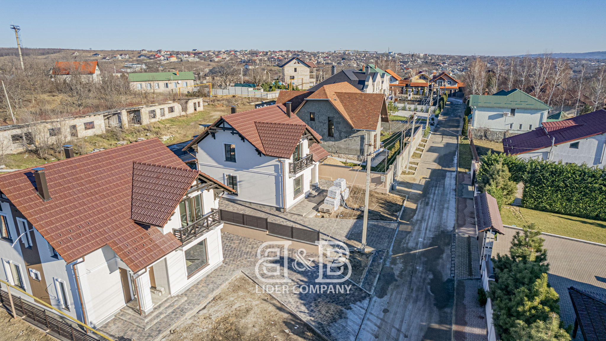 Casă în 2 nivele , 188 m2 în Băcioi