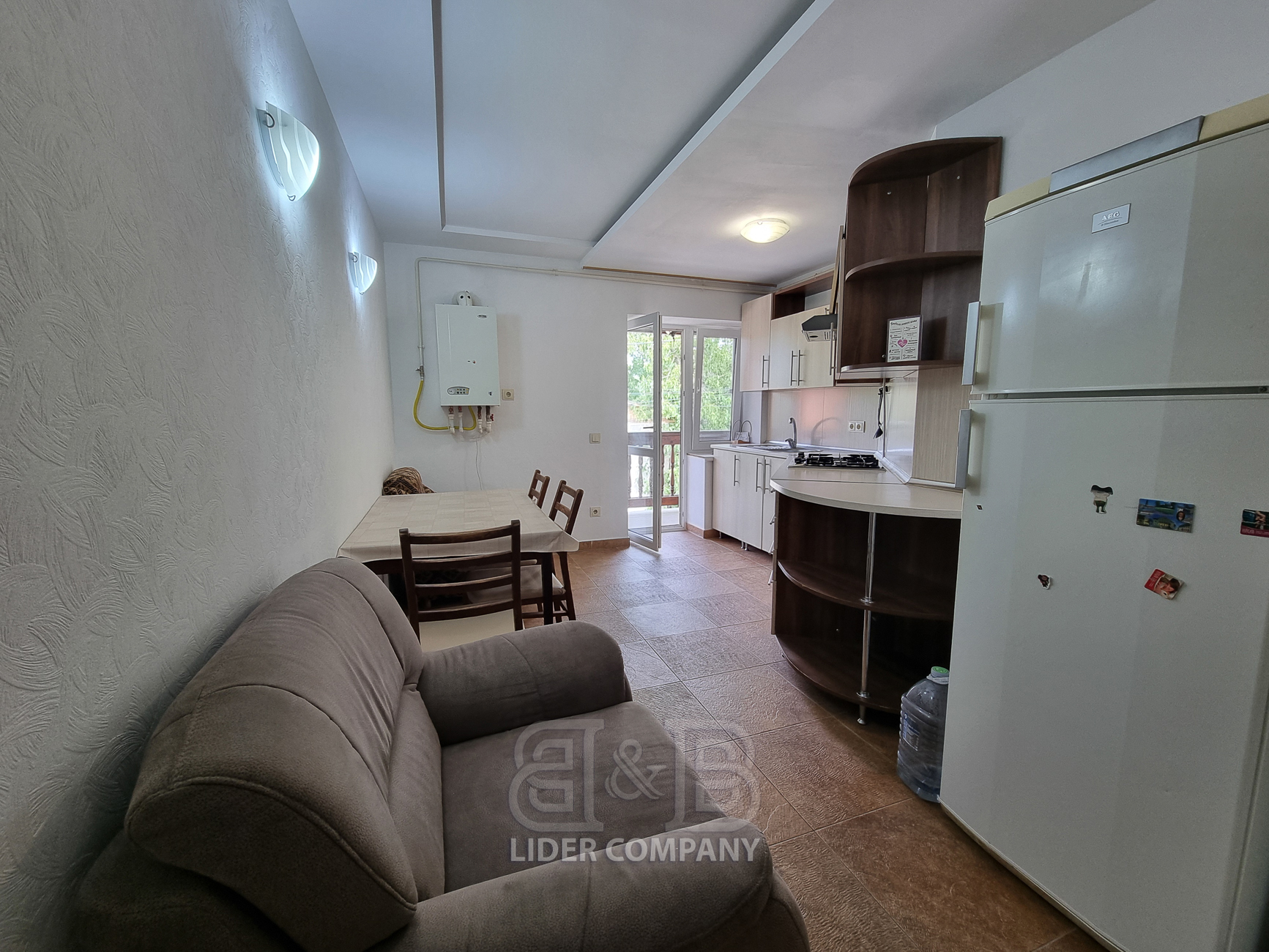 Chirie apartament la sol – 2 dormitoare + living – Dumbrava