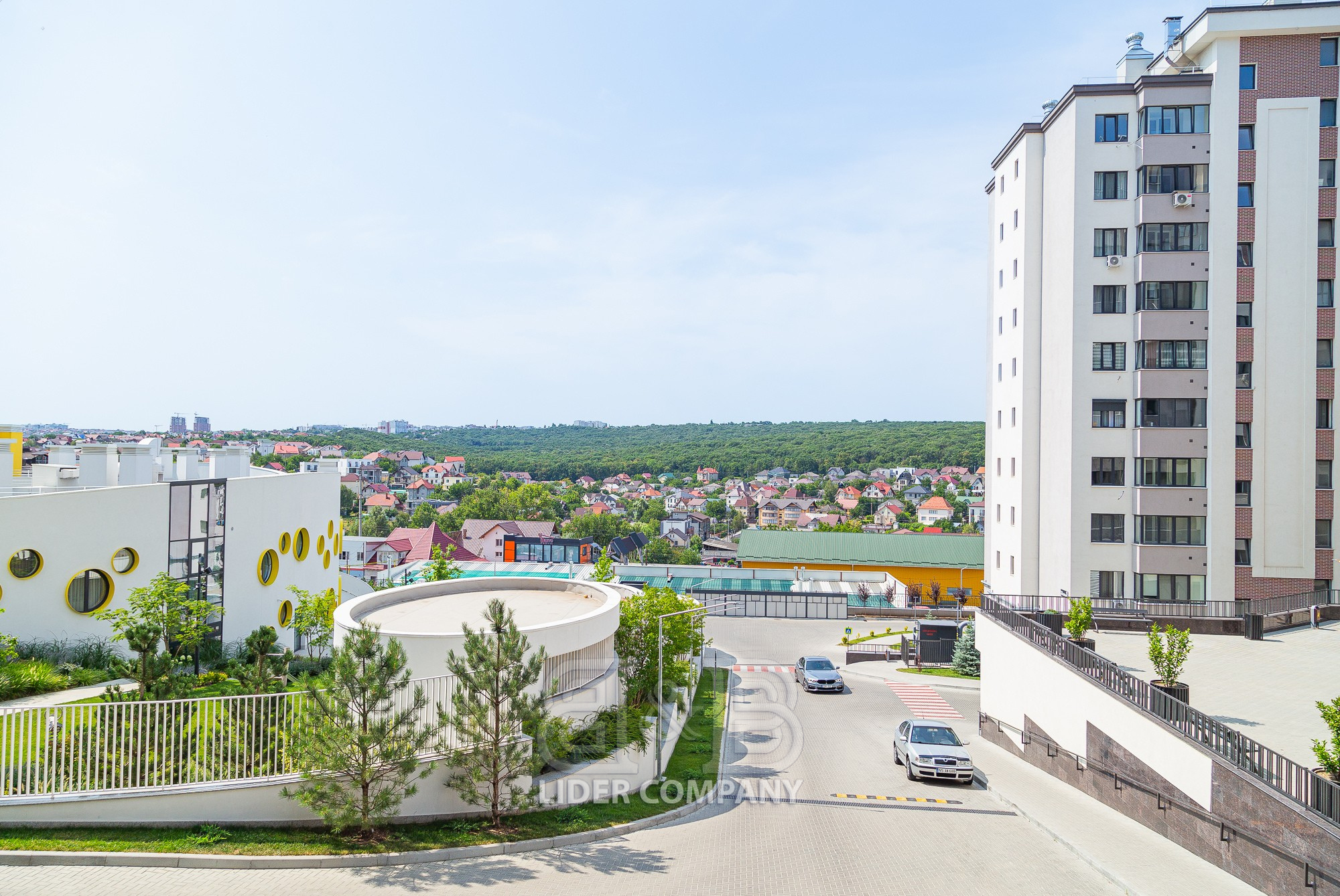 Apartament cu 3 camere de vânzare – sectorul Buiucani, Complexul ExFactor