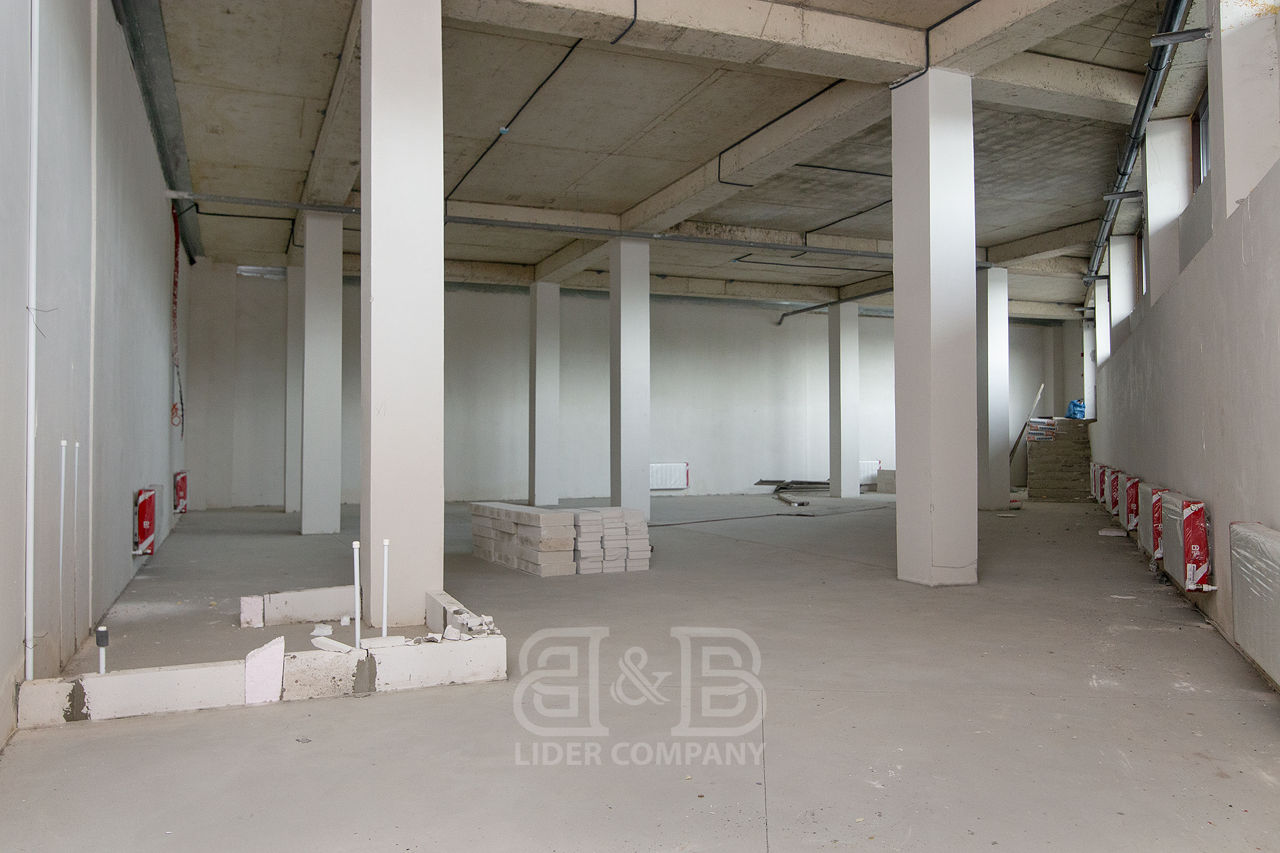 CHIRIE Spatiu comercial 204 mp  Botanica str. Decebal