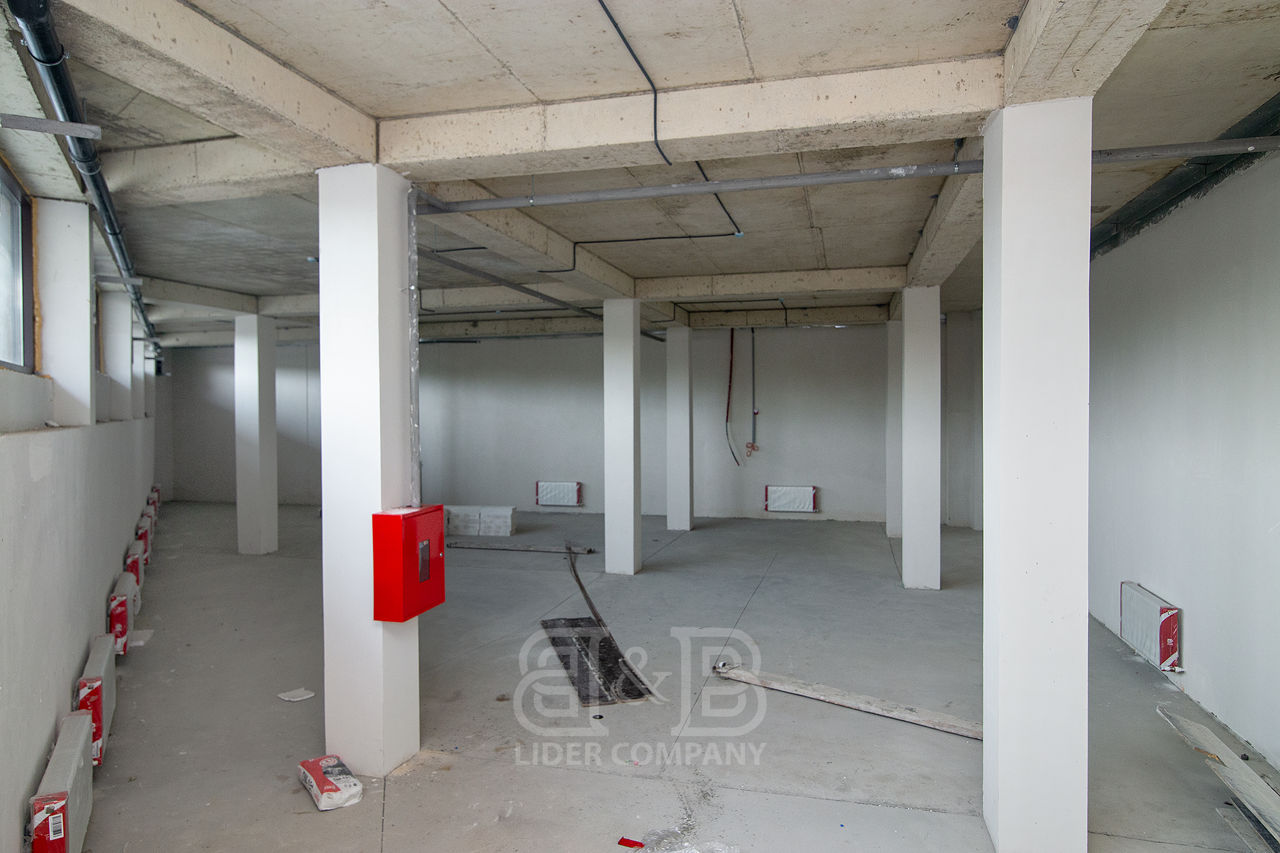 CHIRIE Spatiu comercial 204 mp  Botanica str. Decebal