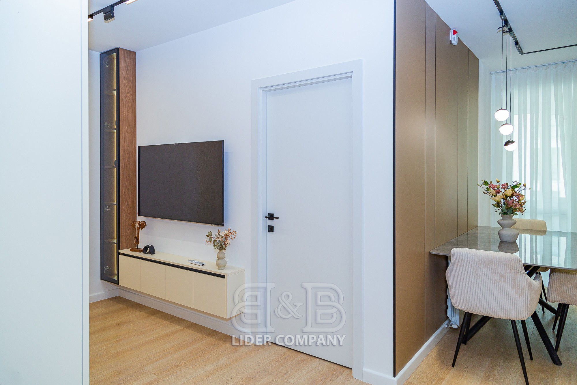 Apartament cu 3 camere de vânzare – sectorul Buiucani, complexul ExFactor