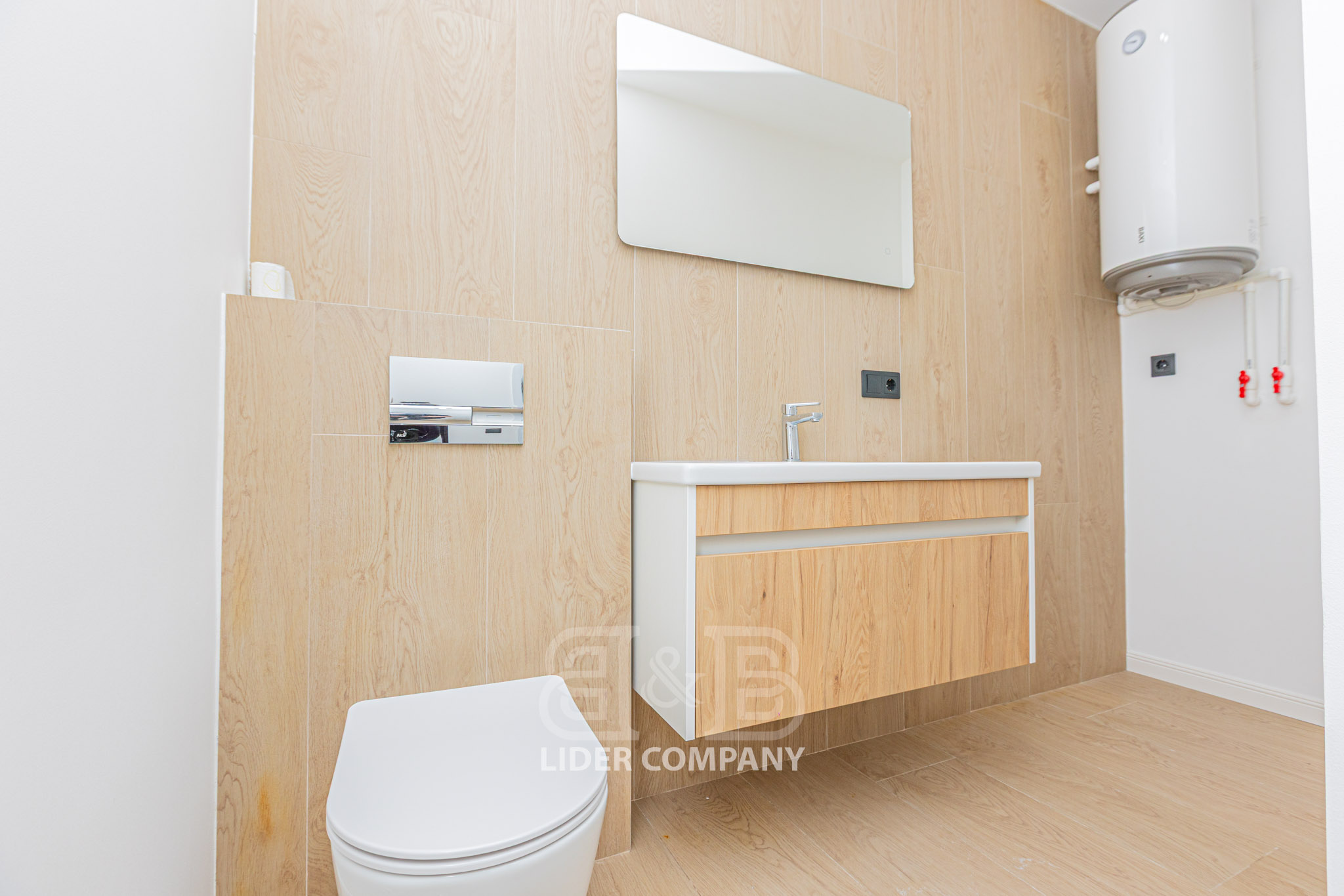 De vânzare – Townhouse pe 3 niveluri în Durlești