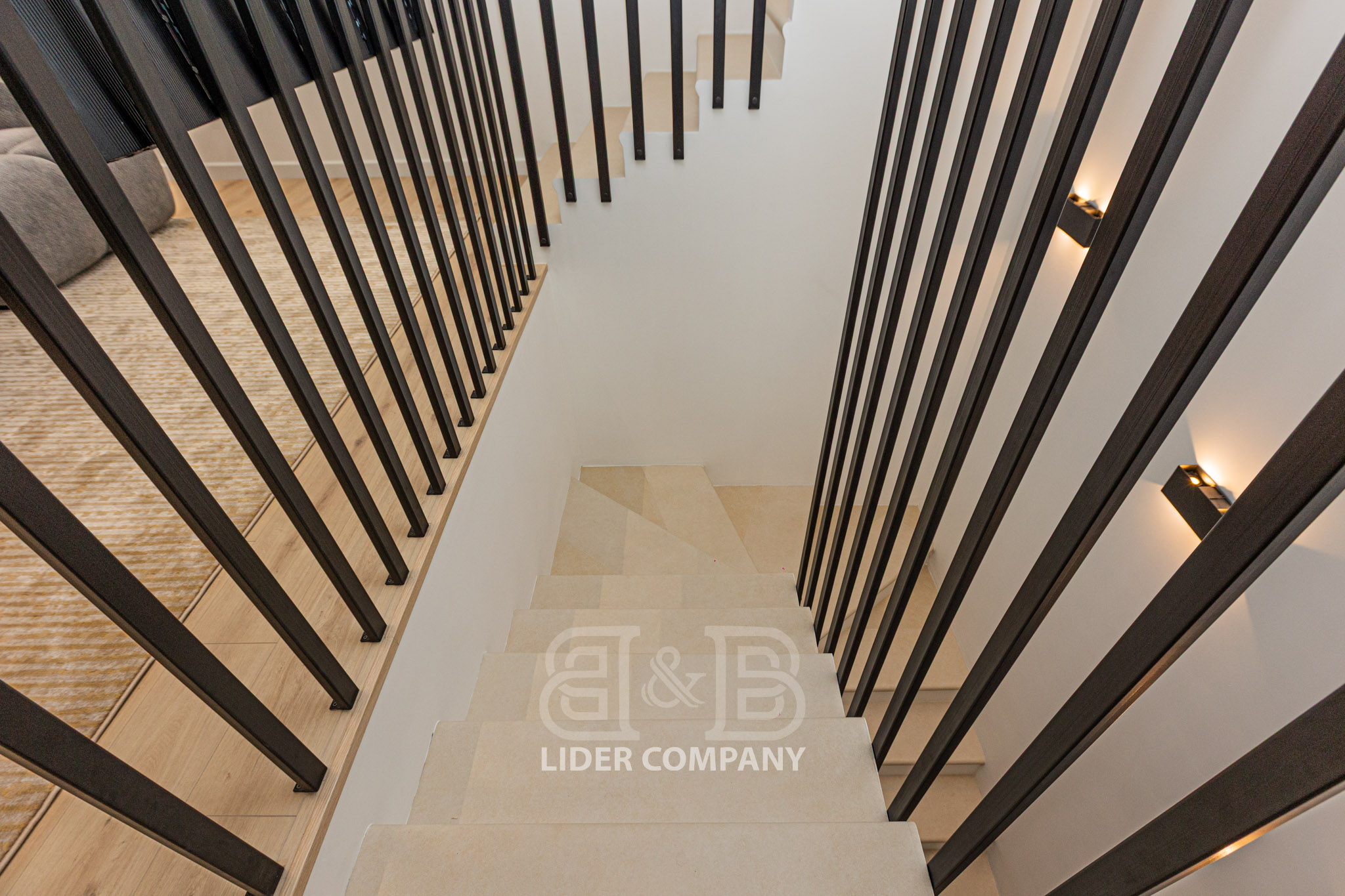 De vânzare – Townhouse pe 3 niveluri în Durlești