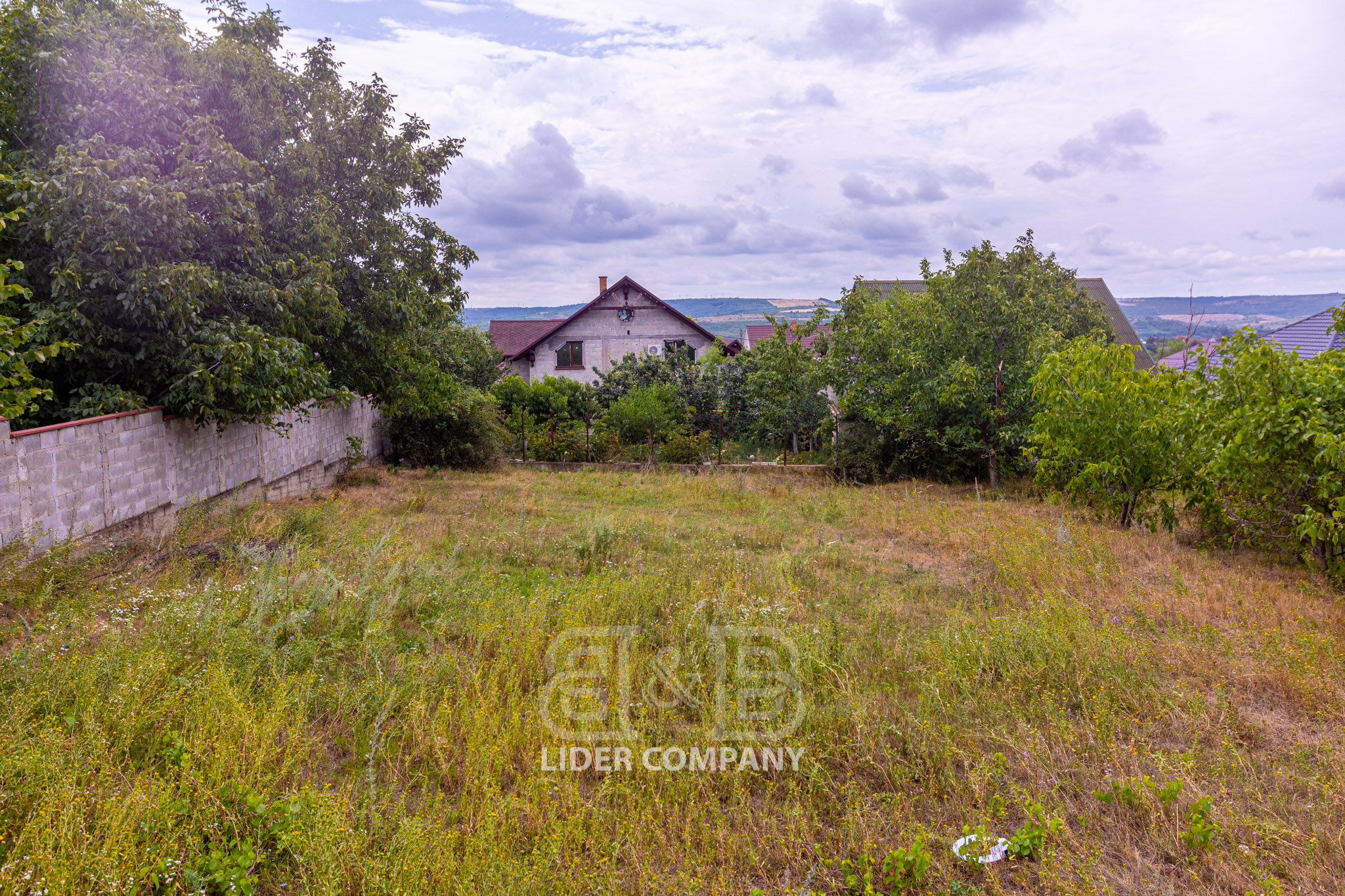 Casă nefinisată de vânzare – comuna Băcioi