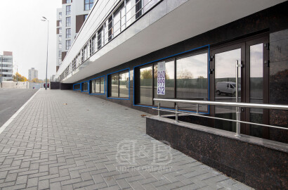 CHIRIE Spatiu comercial 204 mp  Botanica str. Decebal