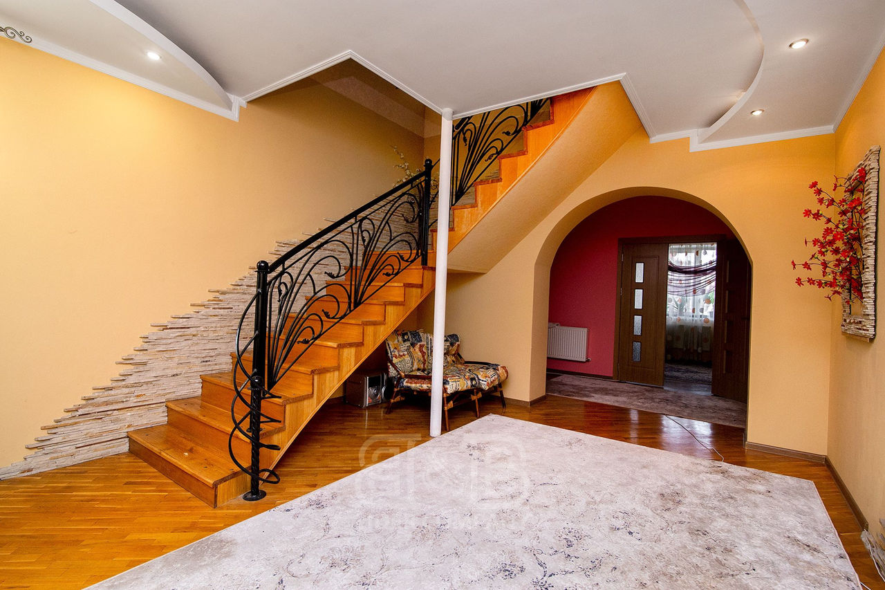 Duplex 3 nivele Telecentru, str. Crizantemelor