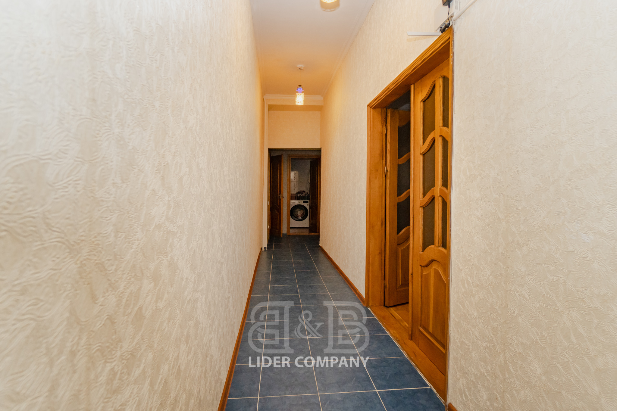 Apartament cu 3 camere , 109 m2 , sectorul Buiucani