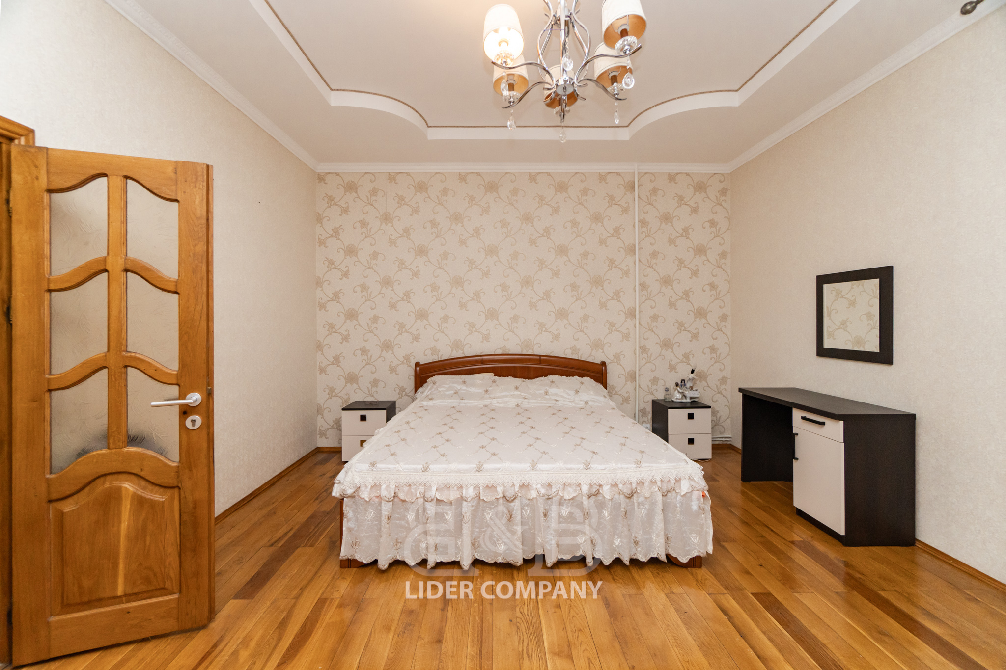 Apartament cu 3 camere , 109 m2 , sectorul Buiucani