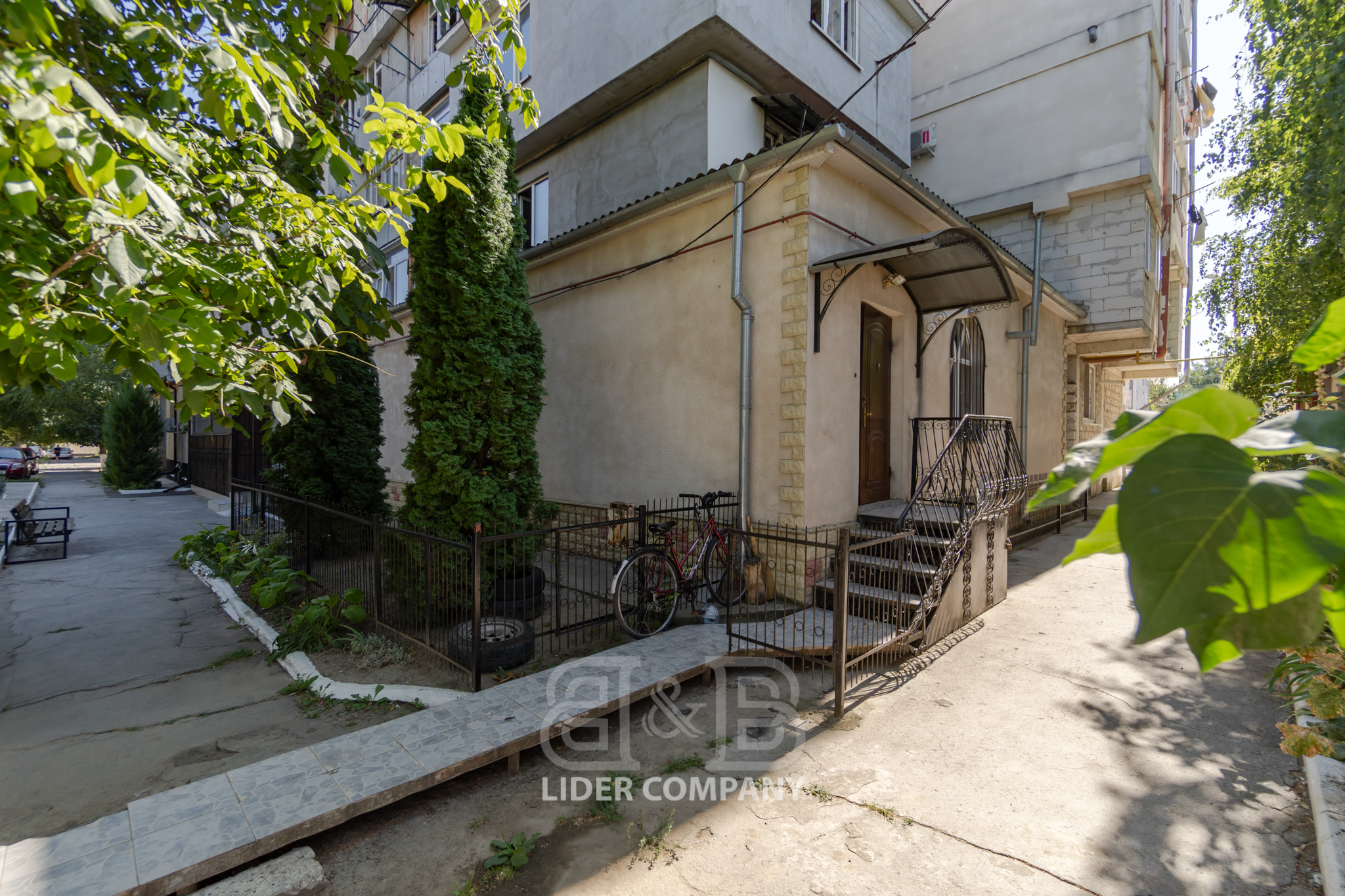 Apartament cu 3 camere , 109 m2 , sectorul Buiucani