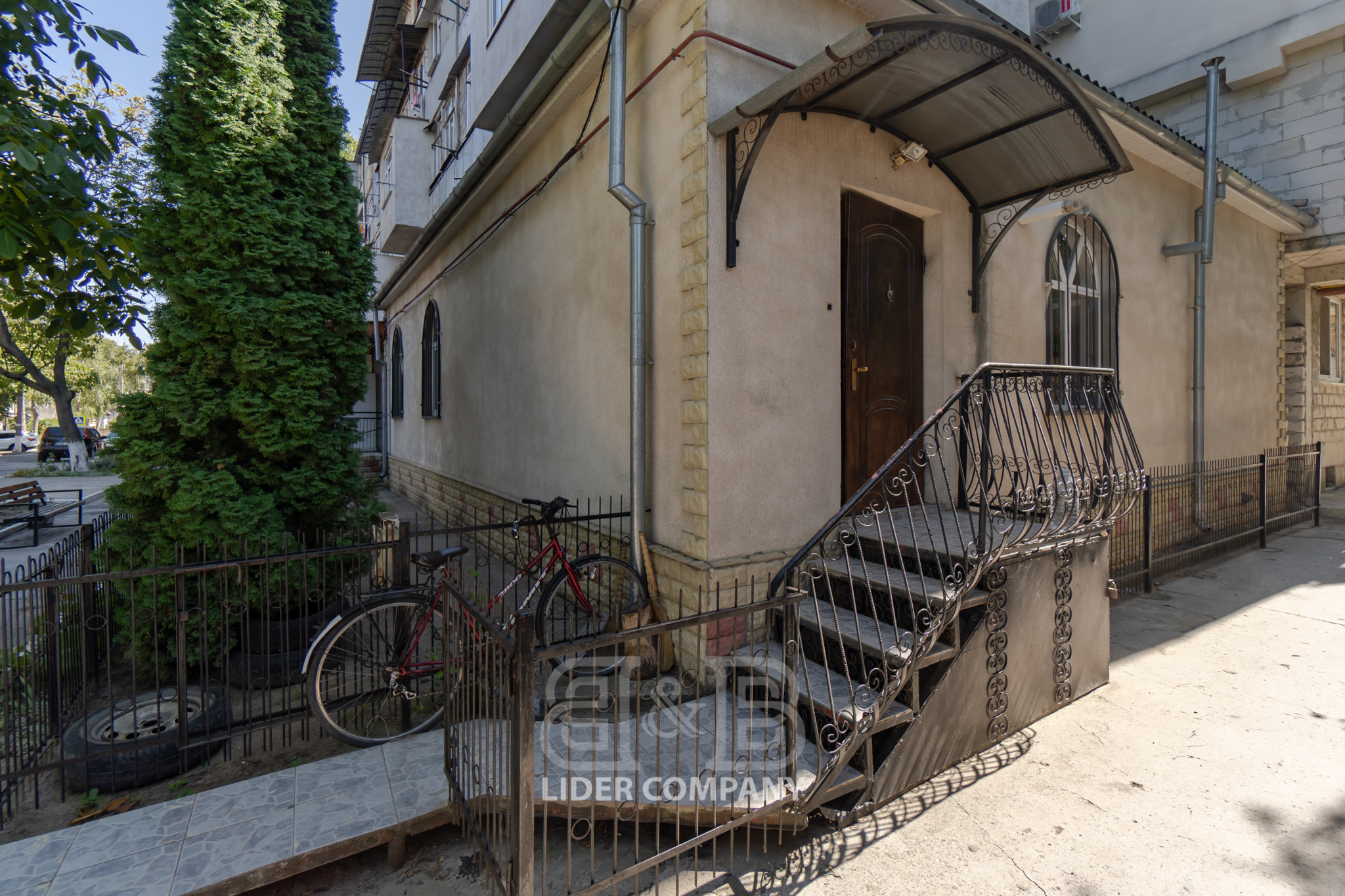 Apartament cu 3 camere , 109 m2 , sectorul Buiucani