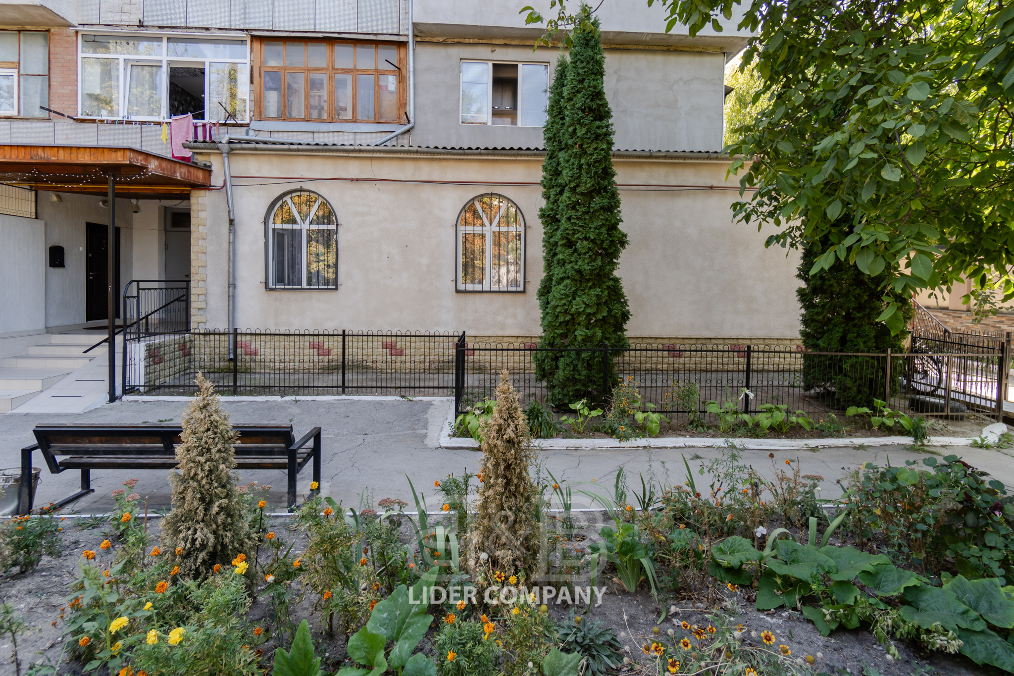 Apartament cu 3 camere , 109 m2 , sectorul Buiucani