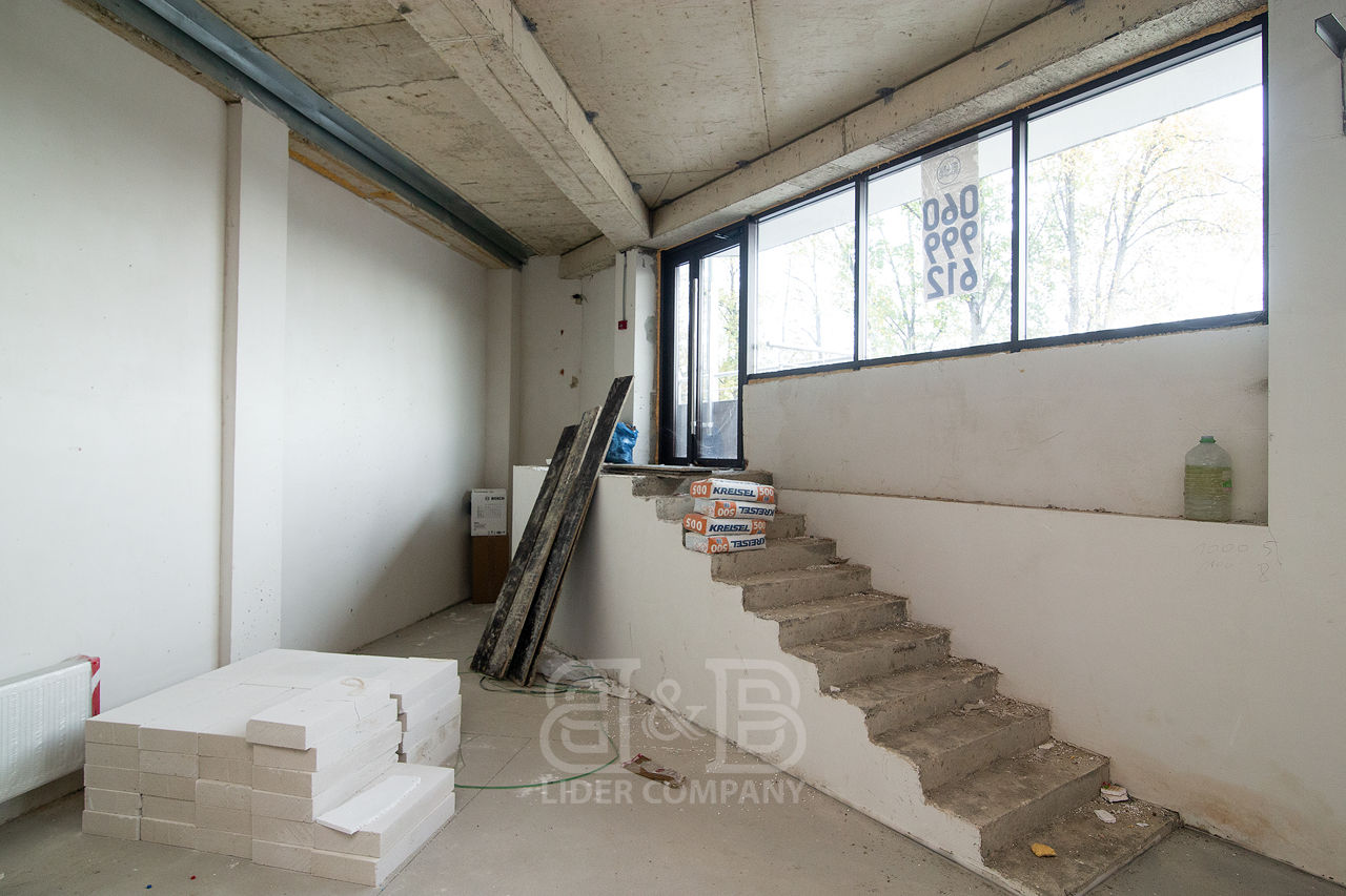 CHIRIE Spatiu comercial 204 mp  Botanica str. Decebal