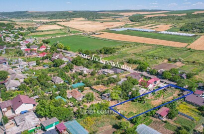 Teren de vânzare pentru construcții – comuna Băcioi