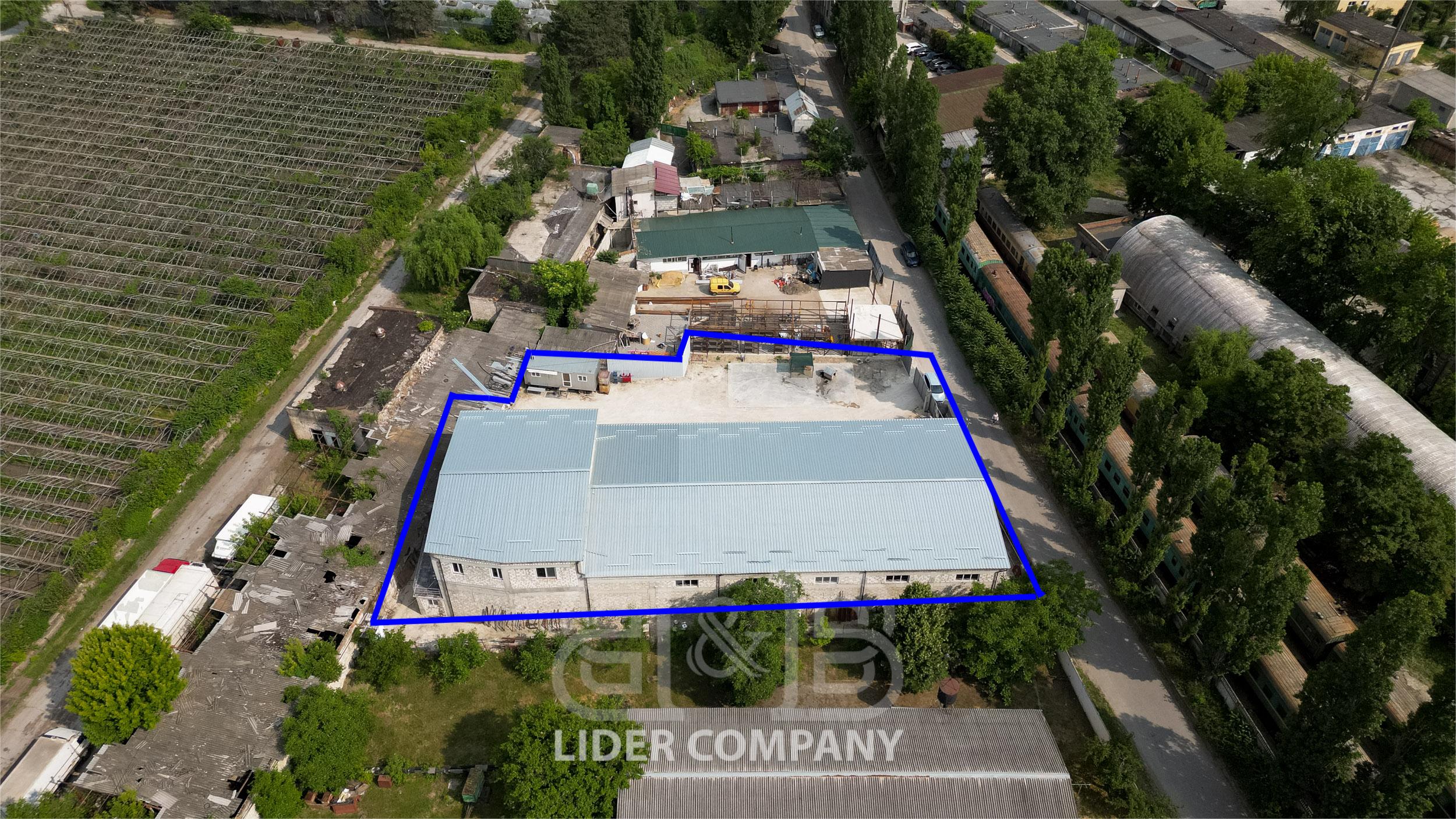 Spațiu industrial/depozit de vânzare – 1.100 mp, sectorul Centru
