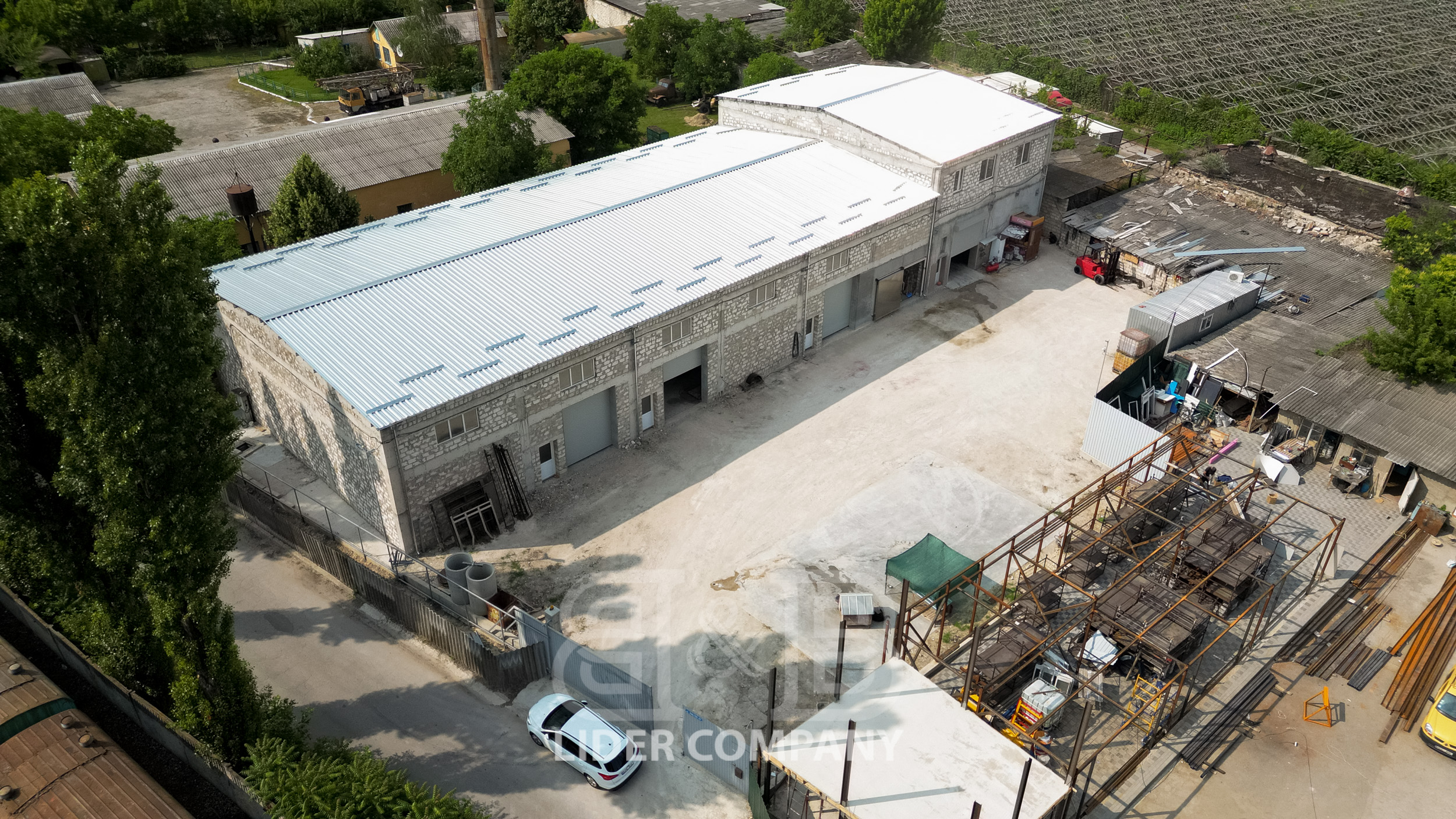 Spațiu industrial/depozit de vânzare – 1.100 mp, sectorul Centru