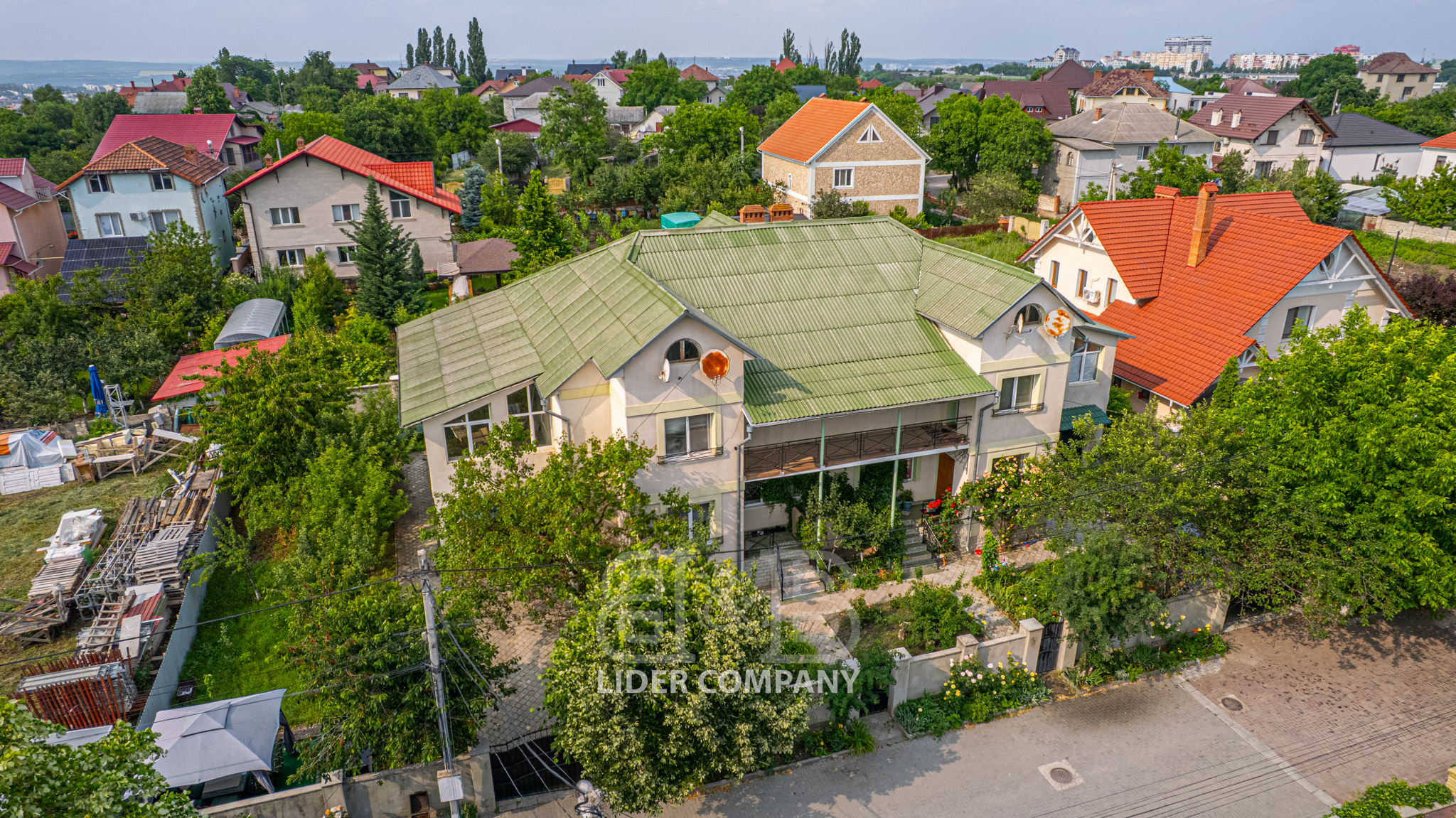 De vânzare Duplex 380 mp – sectorul Telecentru