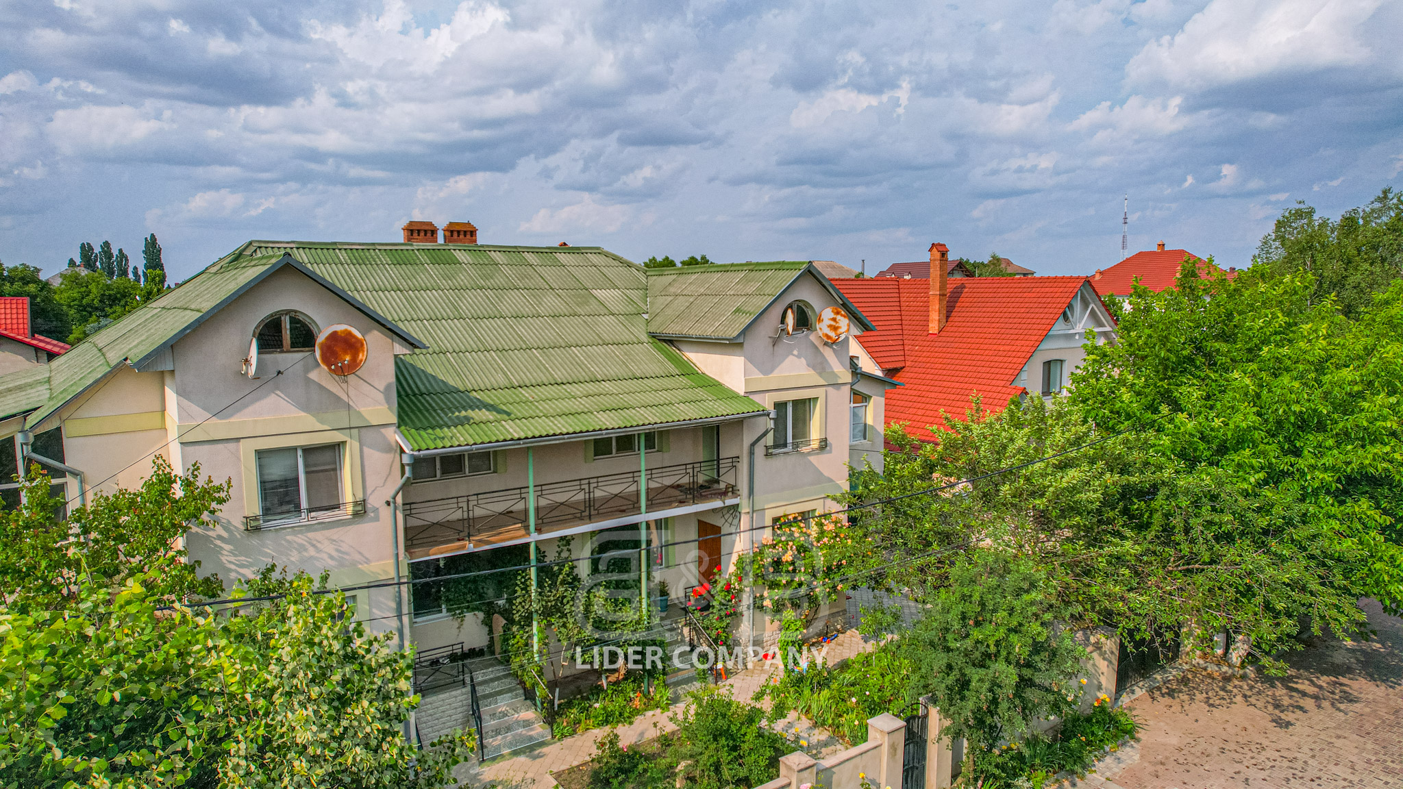 Duplex 3 nivele Telecentru, str. Crizantemelor