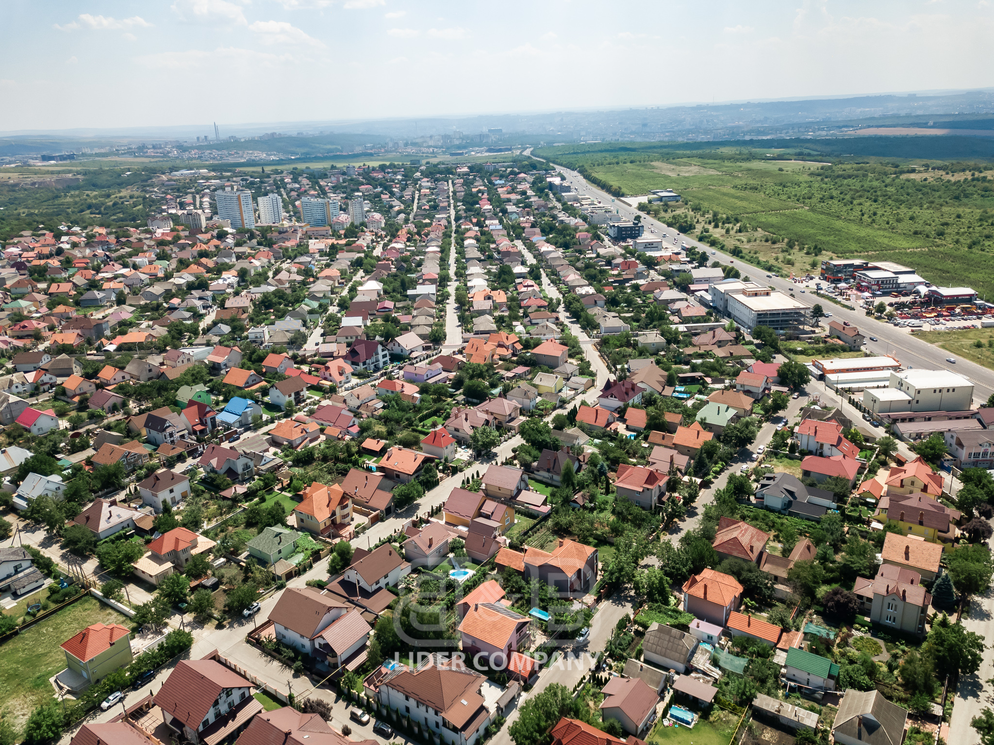 Casă în 4 nivele cu o suprafață de 480 m2 , Stăuceni