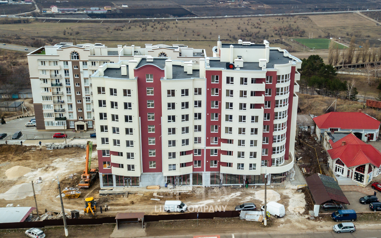 Spații comerciale PRIMA LINIE 168 mp până în 287 mp Ialoveni str. Alexandru cel Bun /șos Hâncesti