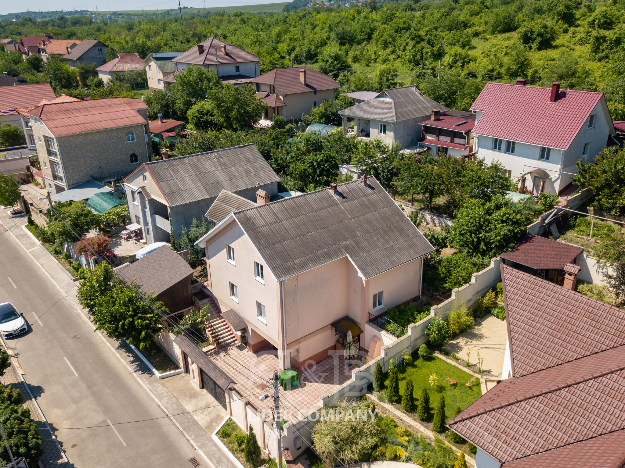 Casă în 3 nivele ,  Codru str.Sfîntul Nicolae 80