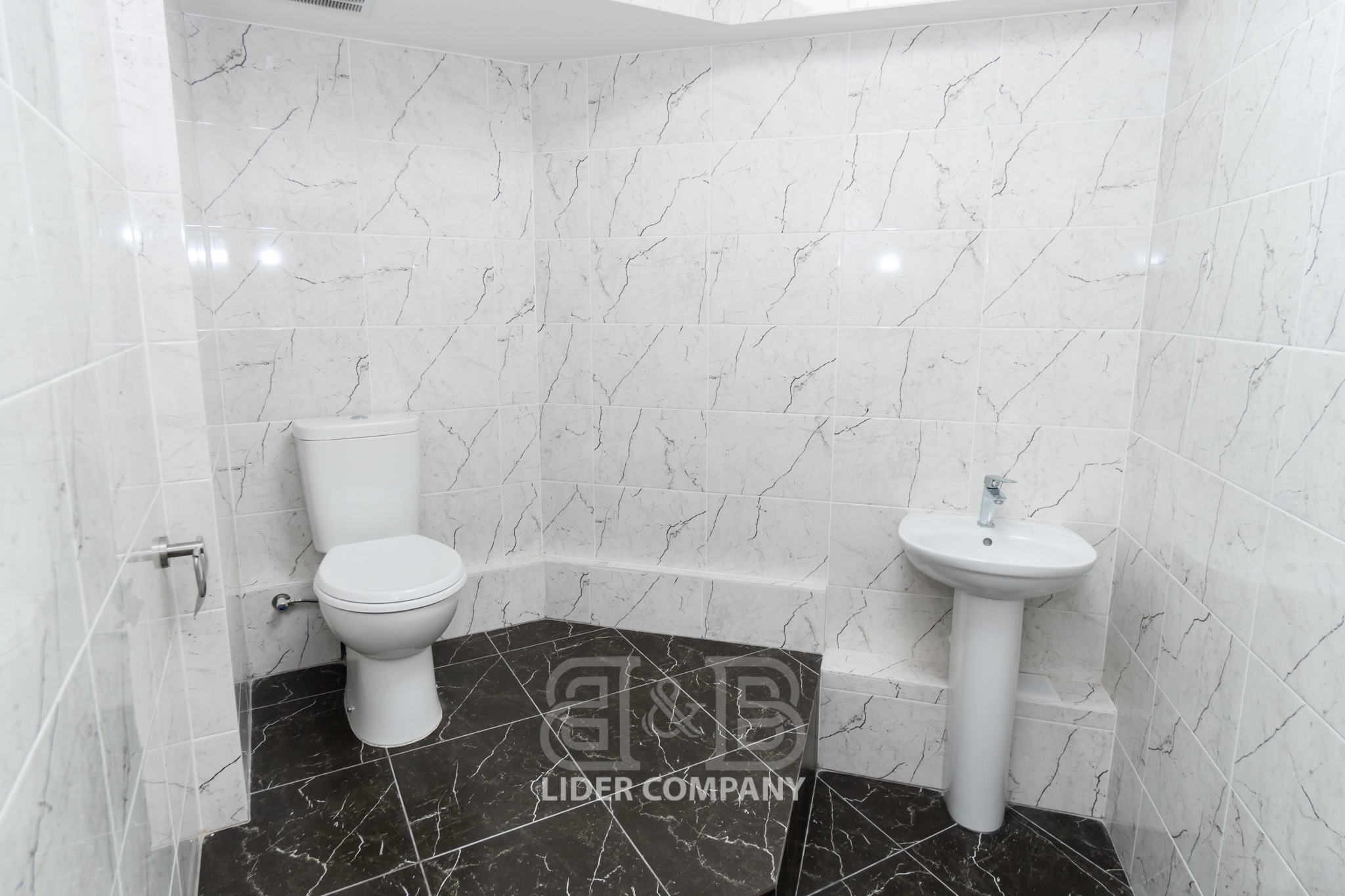 Chirie spatiu comercial 180 mp Centru , str. Sfatul Tării