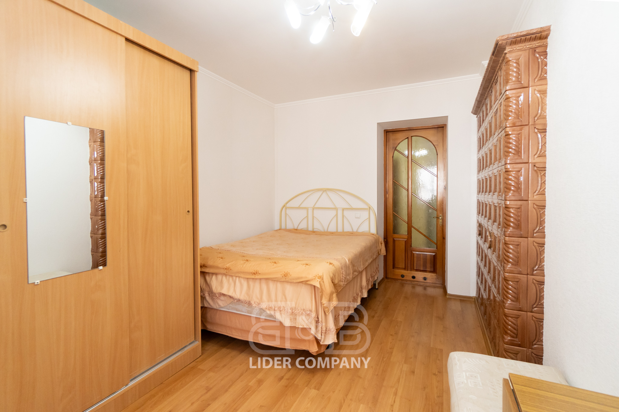 Casă în 3 nivele ,  Codru str.Sfîntul Nicolae 80