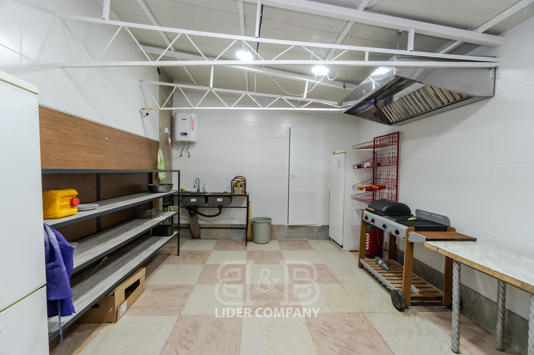 Spațiu Comercial 360 m2