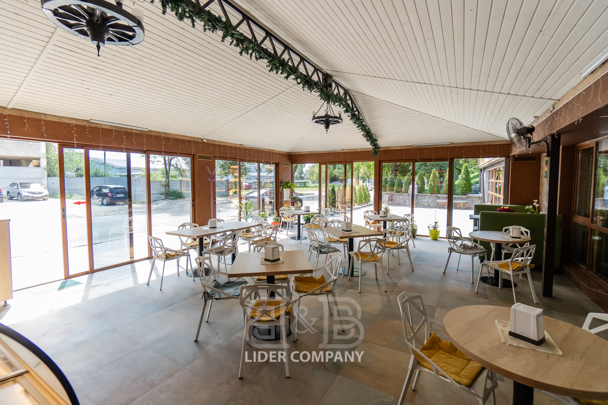 Spațiu Comercial 360 m2