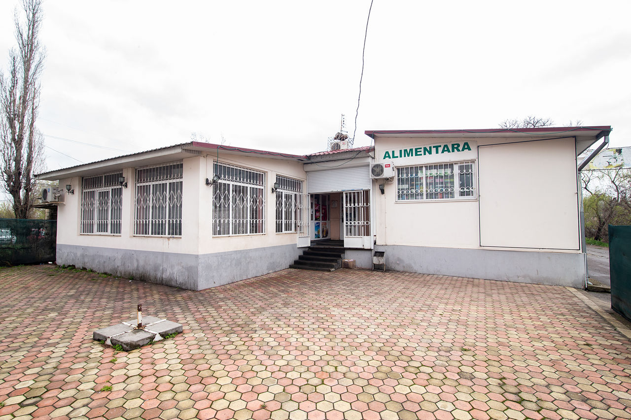 Comercial -  producere - depozitare 320,4 mp + teren 8,5 ari Centru str. Haltei