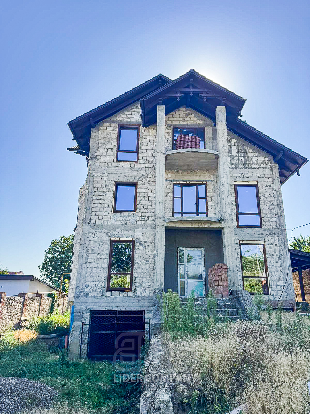 De vânzare casă individuală – 4 nivele, Sculeni