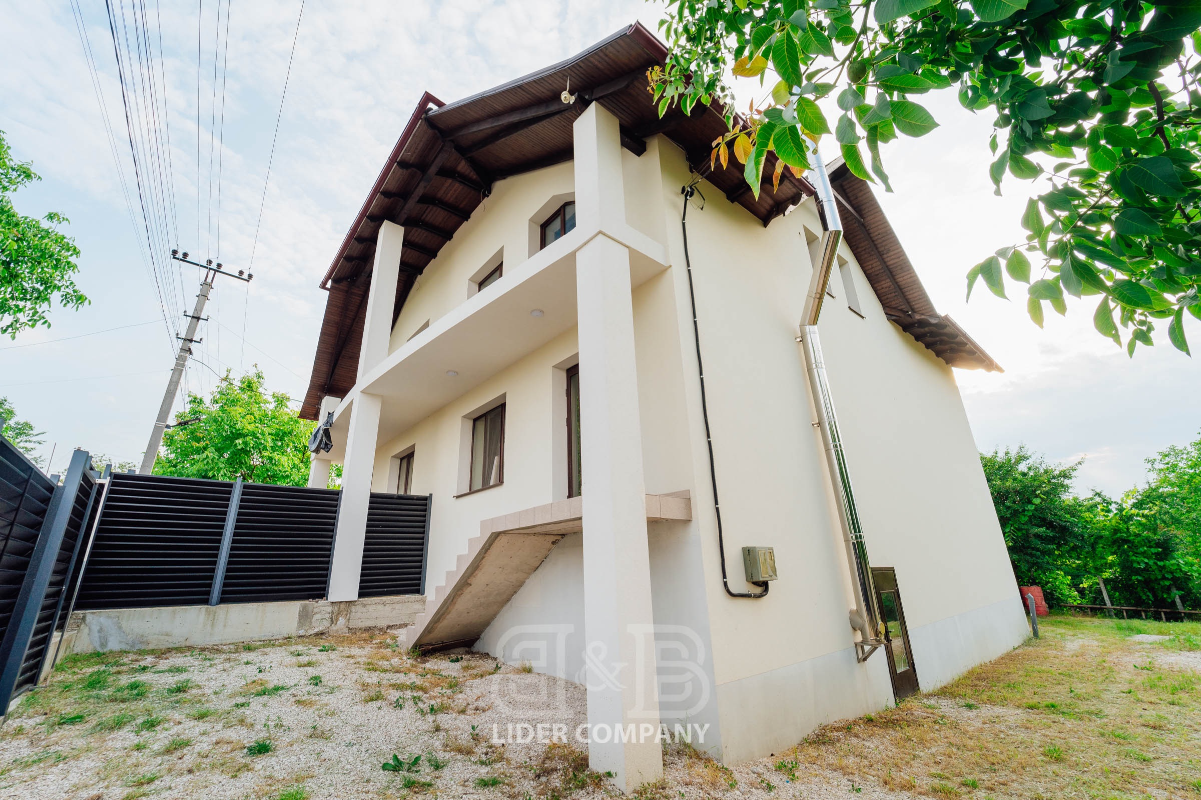 De vânzare duplex cu 2 nivele – satul Ratuș, raionul Criuleni