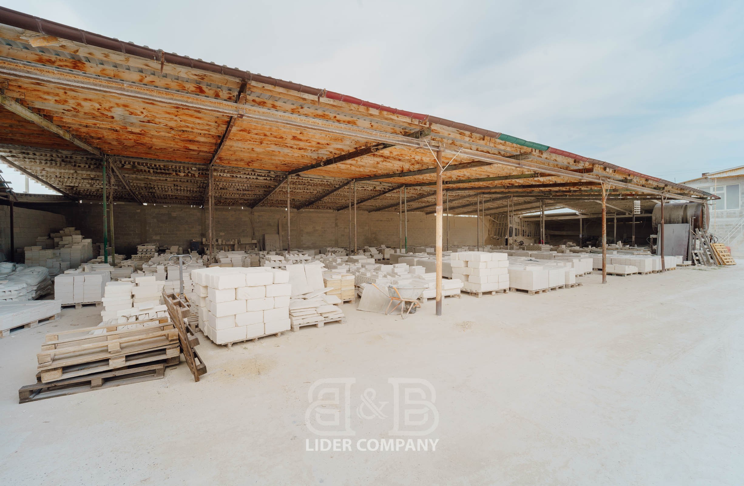 Se vinde bază de producere activă – Spatiu industrial, Buiucani