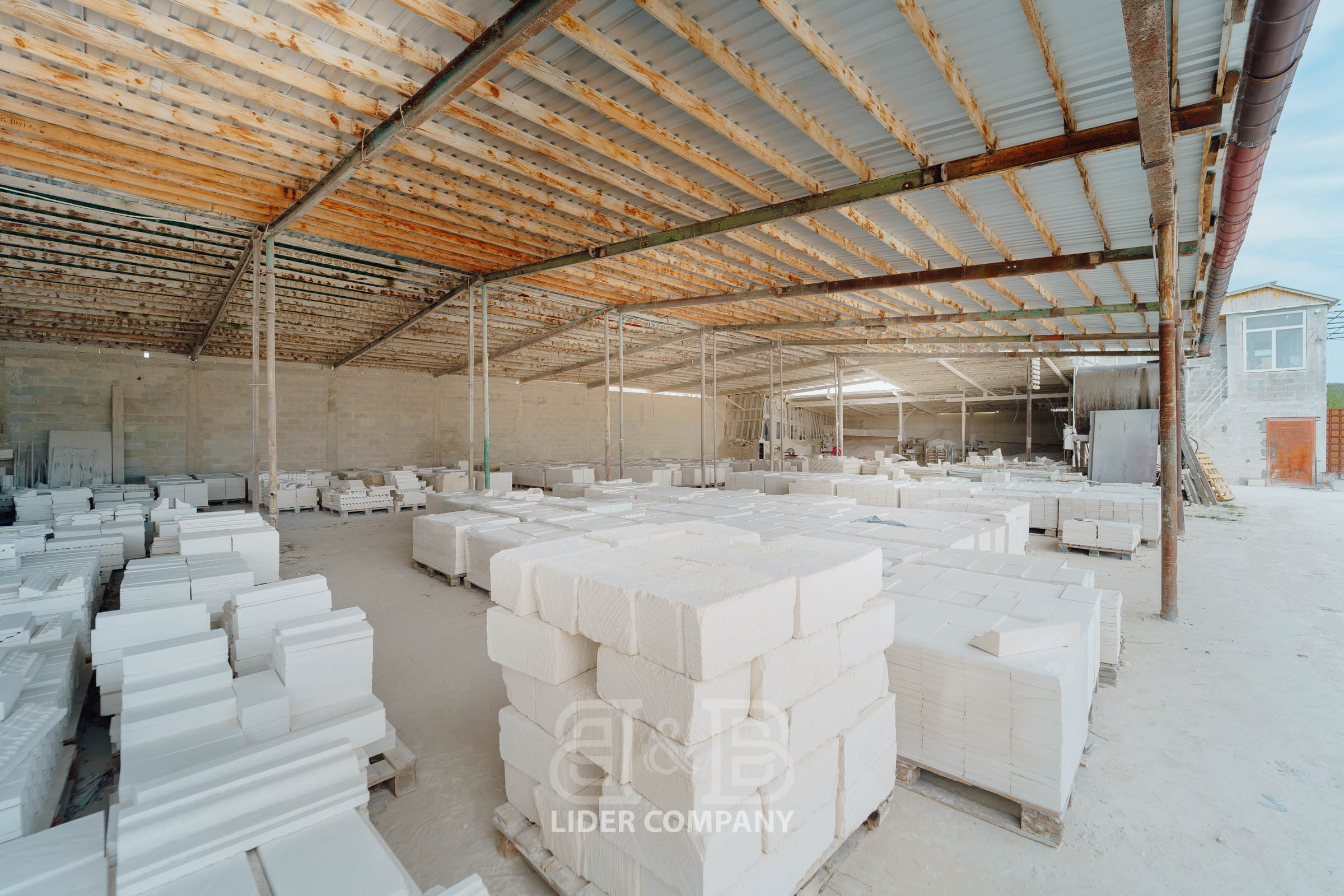 Se vinde bază de producere activă – Spatiu industrial, Buiucani