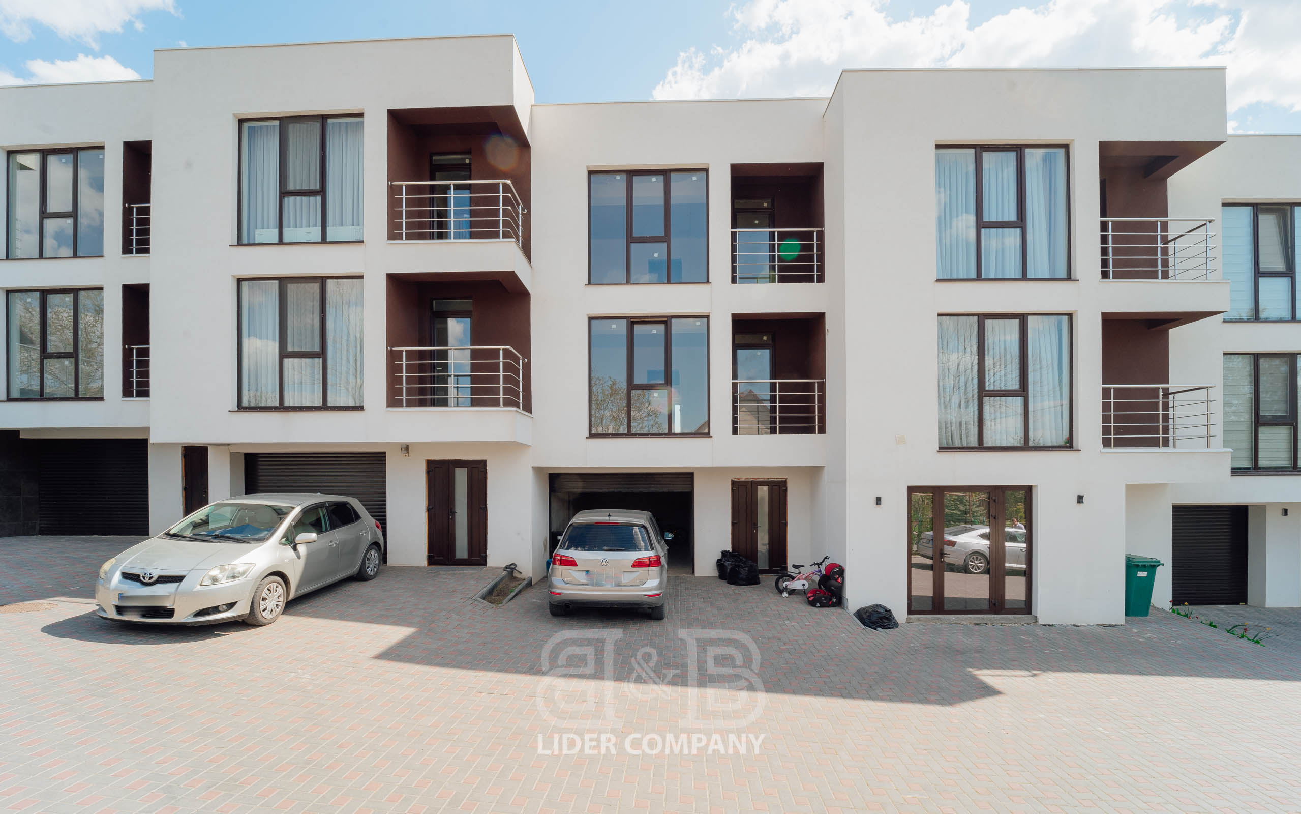 Casa tip Townhouse de vânzare – 165 mp, 3 etaje, com. Grătiești, str. Ștefan cel Mare