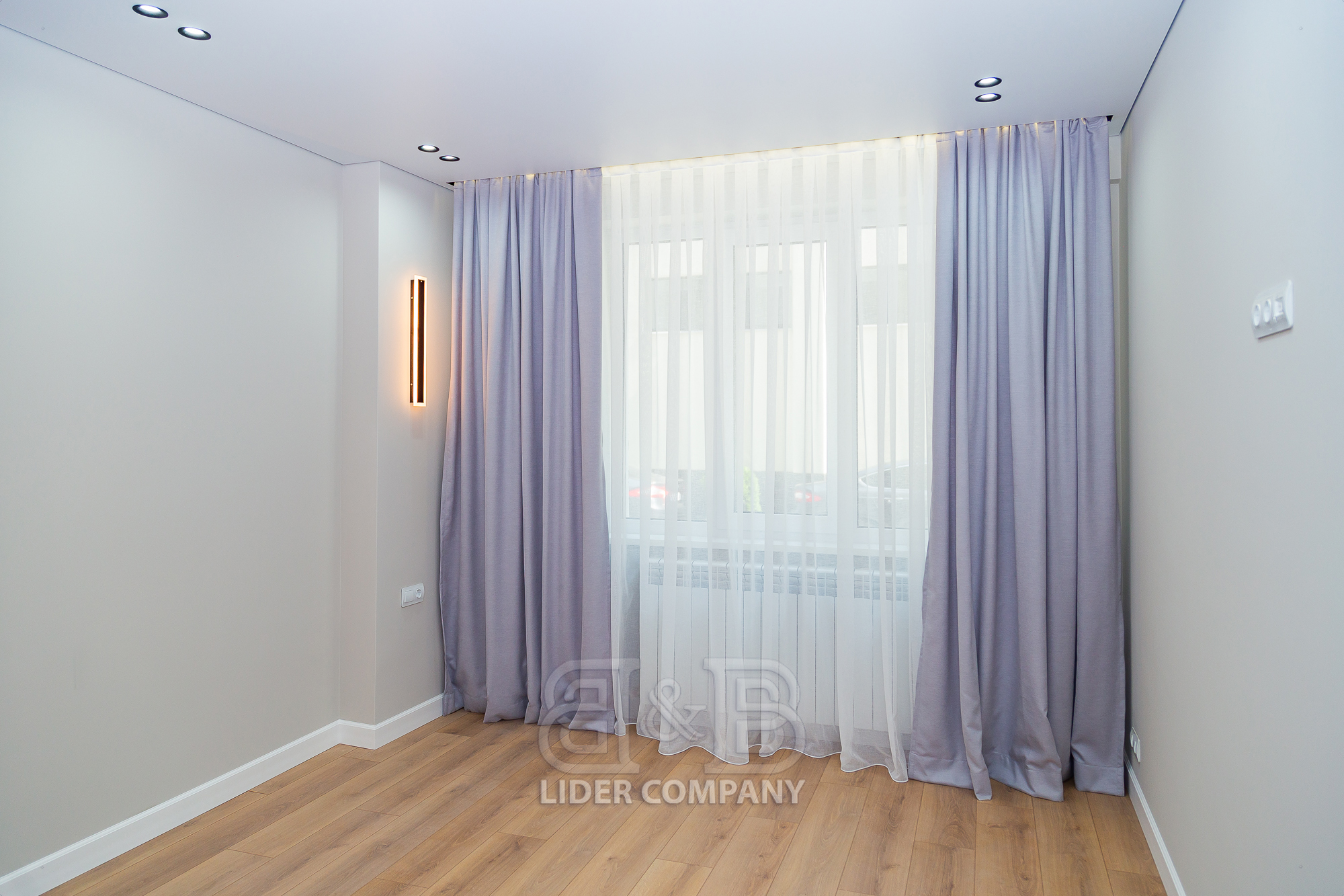 Apartament cu 3 camere de vânzare – sectorul Buiucani, Complexul ExFactor