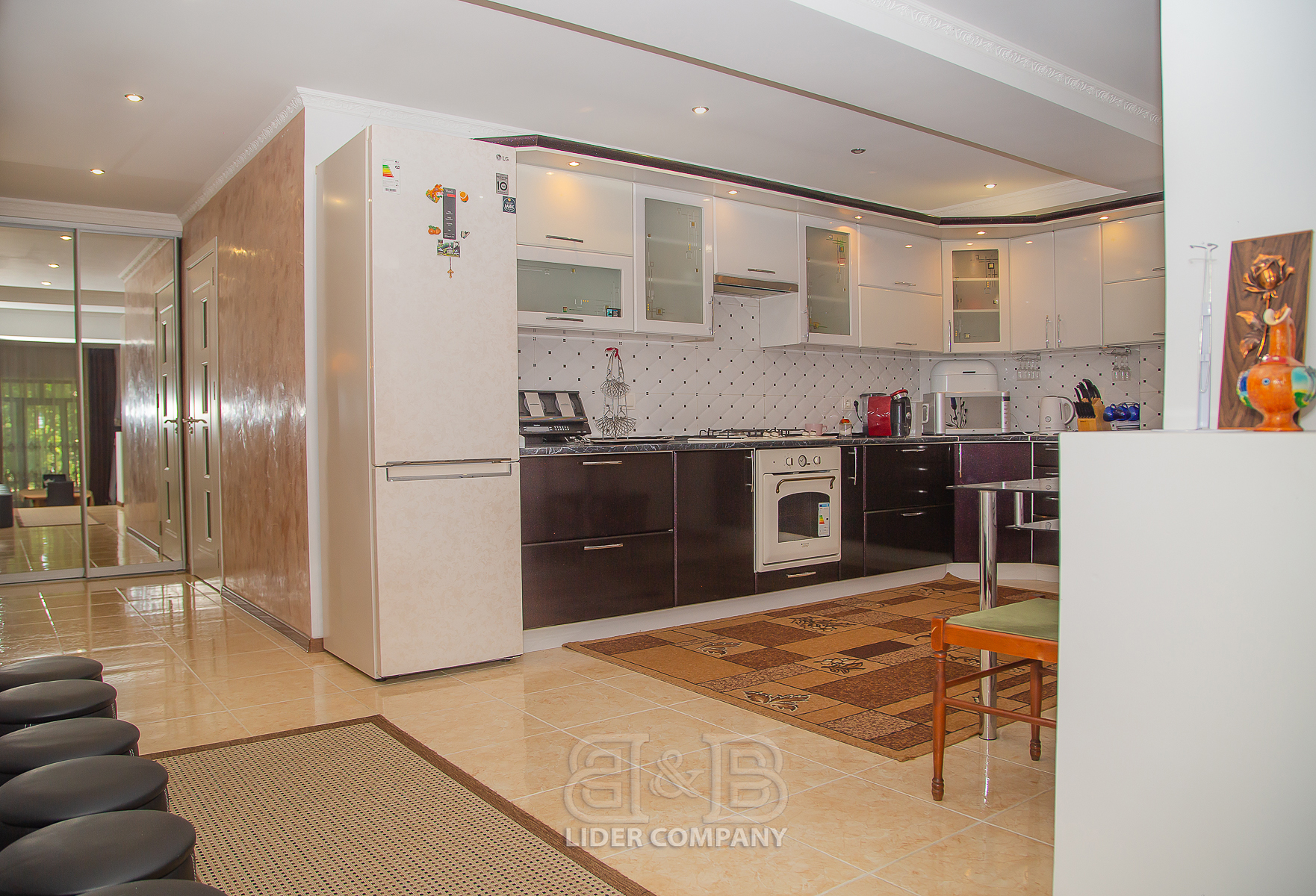 De vânzare – Apartament spațios de 97 mp, sectorul Poșta Veche