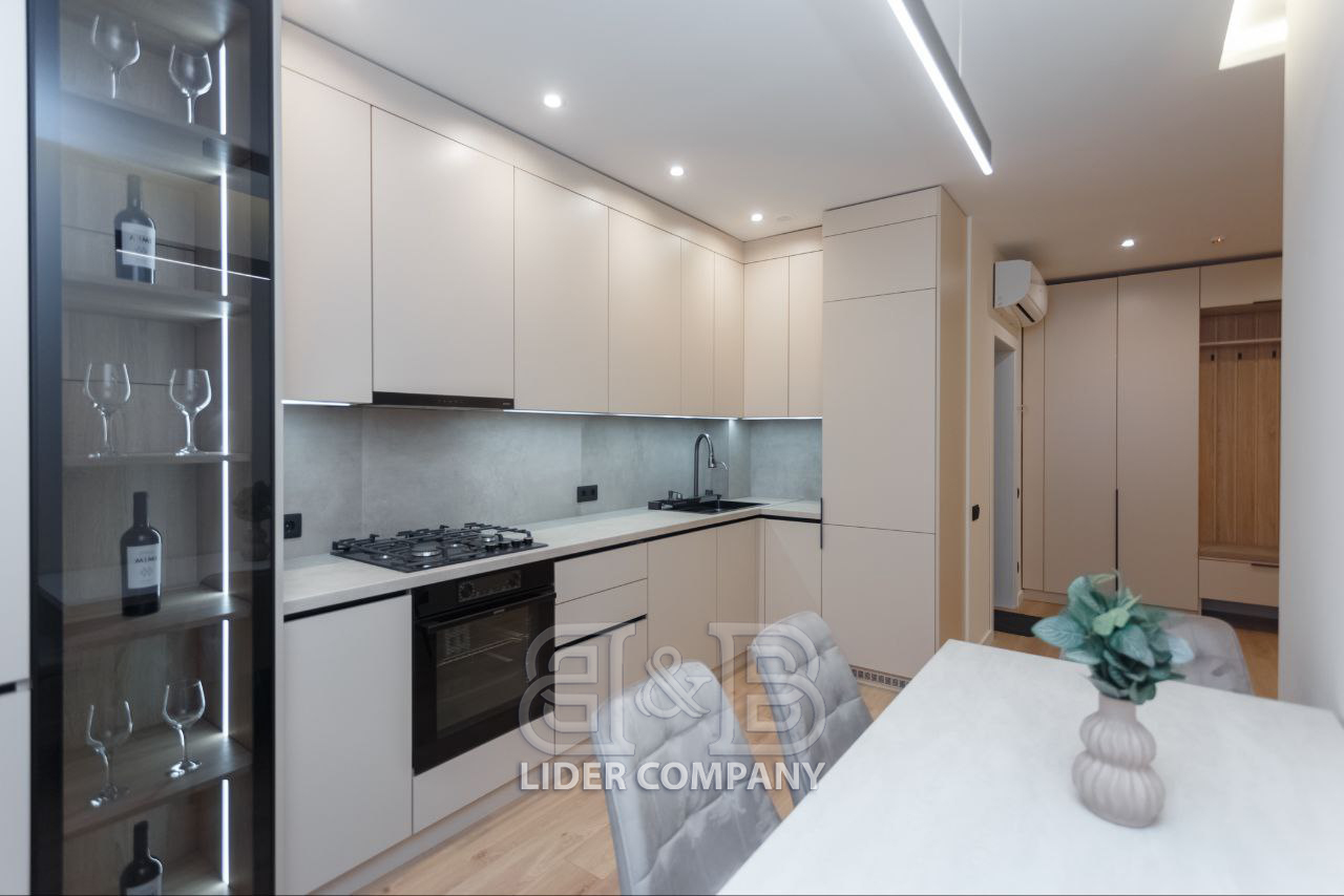 De vânzare apartament – 3 camere, 86 mp, Buiucani, Complexul ExFactor