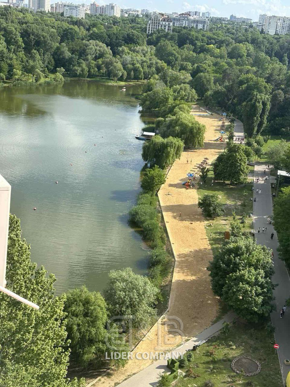 Spre chirie apartament 1 cameră + living, sectorul Botanica