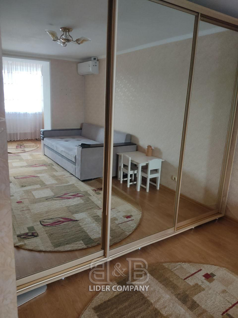 De vânzare apartament cu 1 cameră – Poșta Veche