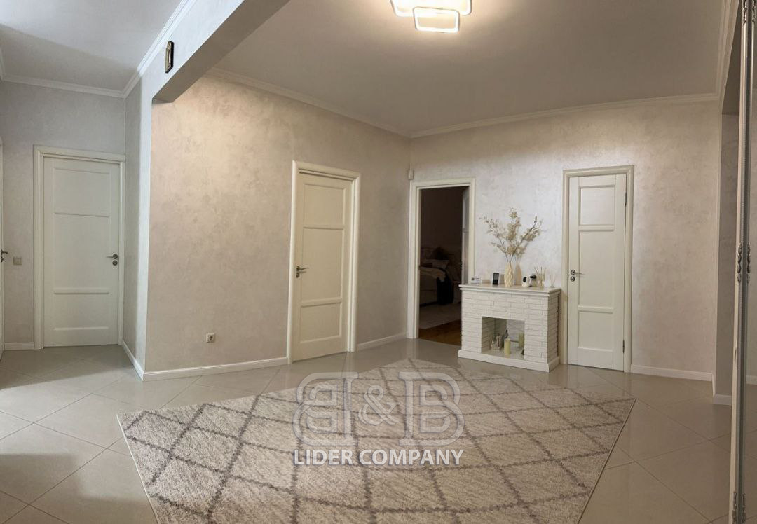 De vânzare apartament spațios - sectorul Rîșcani, Chișinău