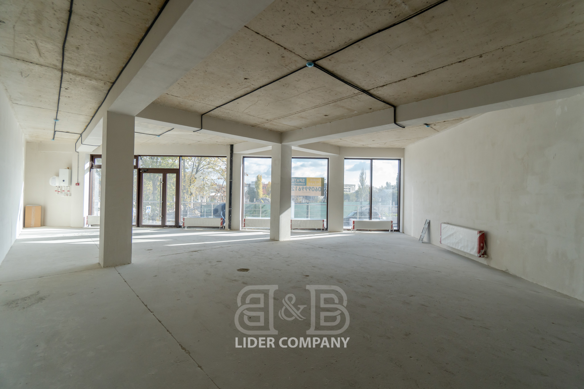 Spațiu Comercial de Închiriat 145 m² pe Prima Linie în Sectorul Botanica - str. Decebal
